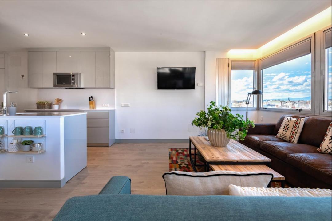 2 Bedrooms 1 Bathroom Furnished - Justicia - Incredible Views - Mintystay Madrid Exterior foto